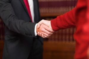 La Mayoría De Los Casos De Lesiones Personales No Van A Juicio. Entonces, ¿Cuánto Tiempo Antes De Llegar A Un Acuerdo?