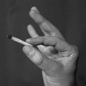 ¿Salir de prisión bajo las nuevas leyes de marihuana en California?