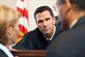 ¡El juez en mi caso penal es injusto! ¡Quiero un nuevo juez!