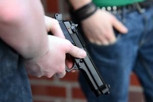 ¿Los Coacusados También Serán Acusados De Mejora De Armas De Fuego?